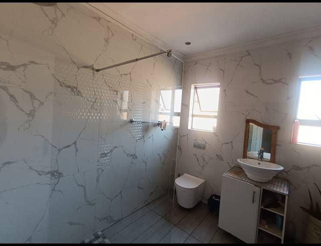 4 BEDROOM HOUSE FOR SALE IN VANDERBIJLPARK SE 8
